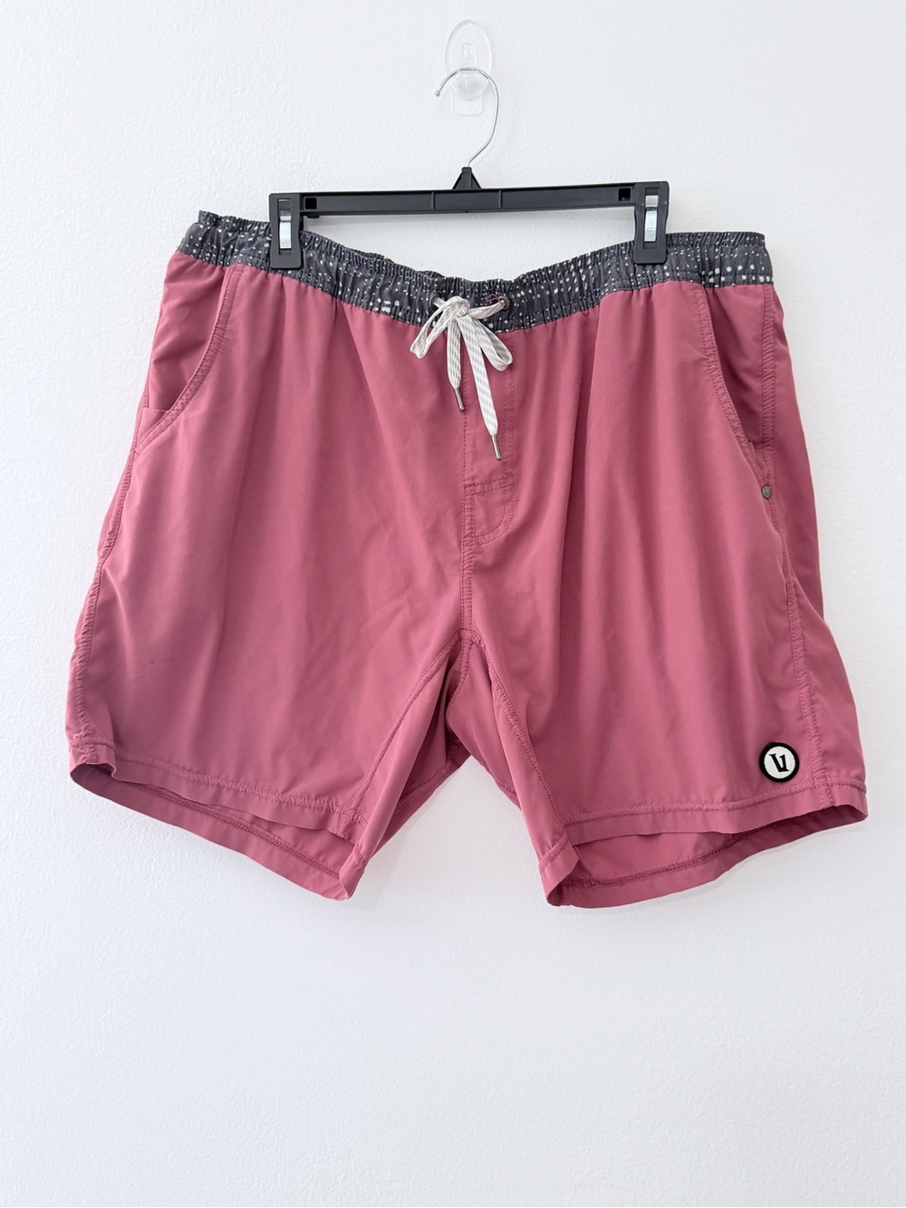 Vuori Men's Kore Shorts Athletic Fit Boxer Brief Liner Saltwater Red Inseam 7”